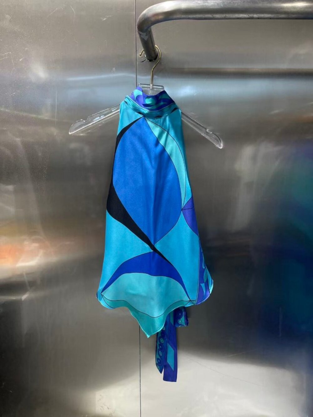 ⭐Emilio Pucci⭐ blue Halter Silk Tank